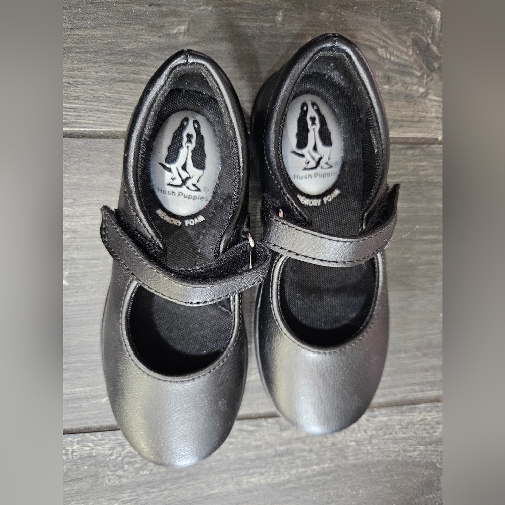 Hush Puppies Girls Lexi black maryjane flats. Size 9.5 medium